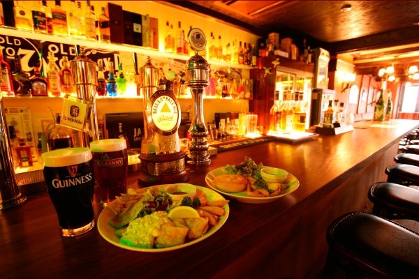 Pig & Whistle［ピッグアンドホイッスル］